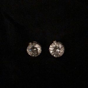 Dazzling!! EUC Sterling Silver CZ Earrings..